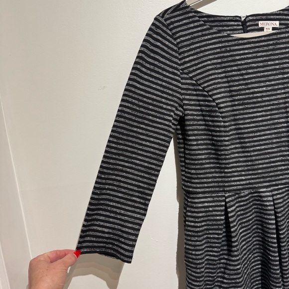 Bundle of 2 Merona Navy and Black Striped Long Sleeve Dresses. Size Medium - Picture 12 of 16
